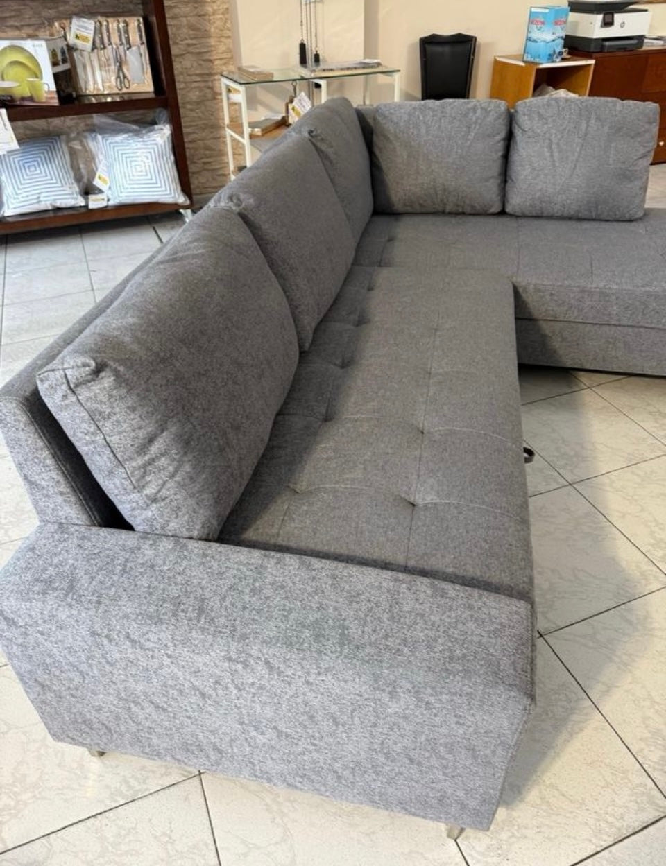 Sofa Cama Chaise Longue Febe 242cm. Rinconera, con Arcón