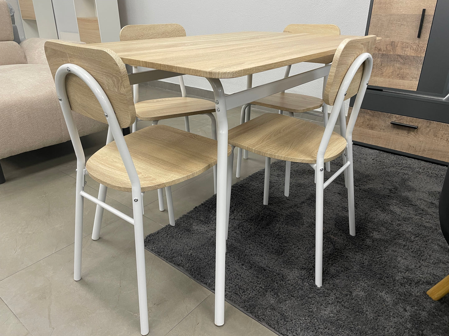 Conjunto de Mesa de Comedor con 4 Sillas, Madera y Metal.