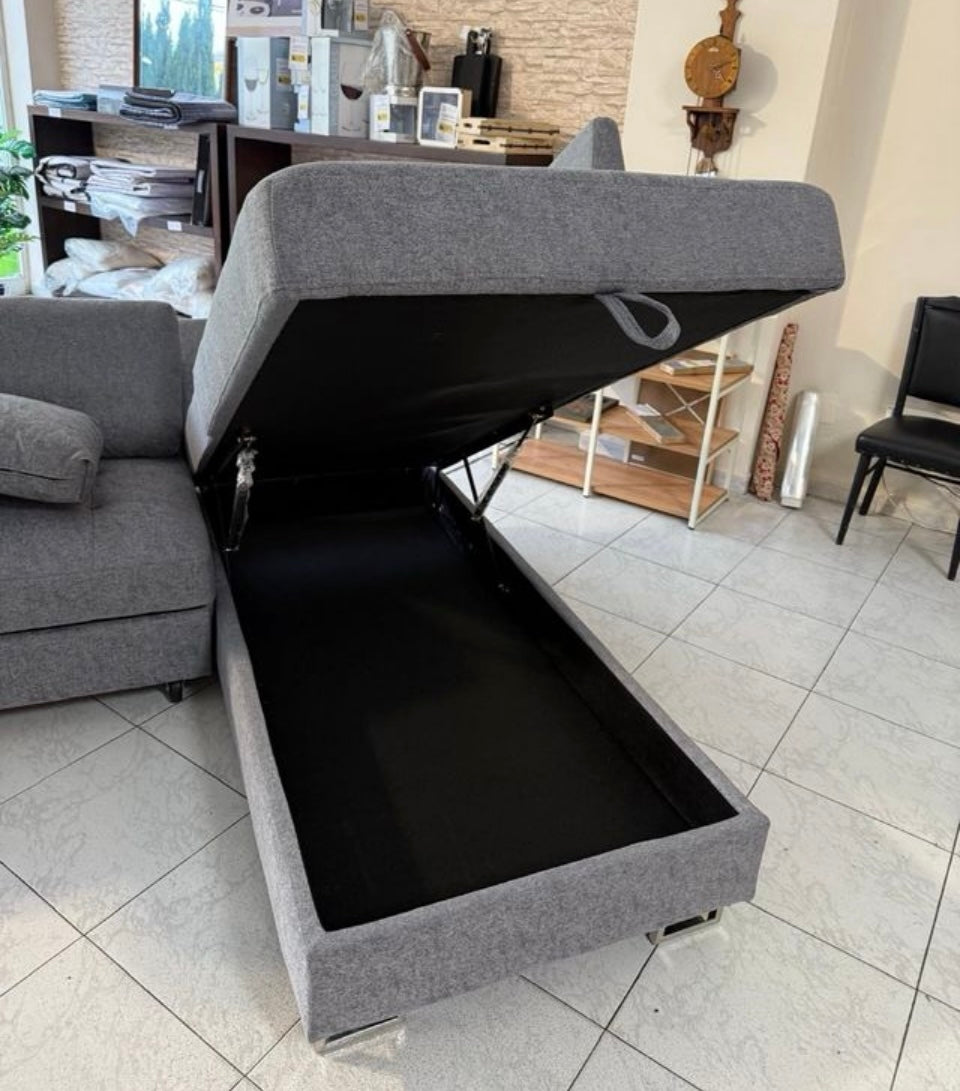 Sofa Cama Chaise Longue Febe 242cm. Rinconera, con Arcón