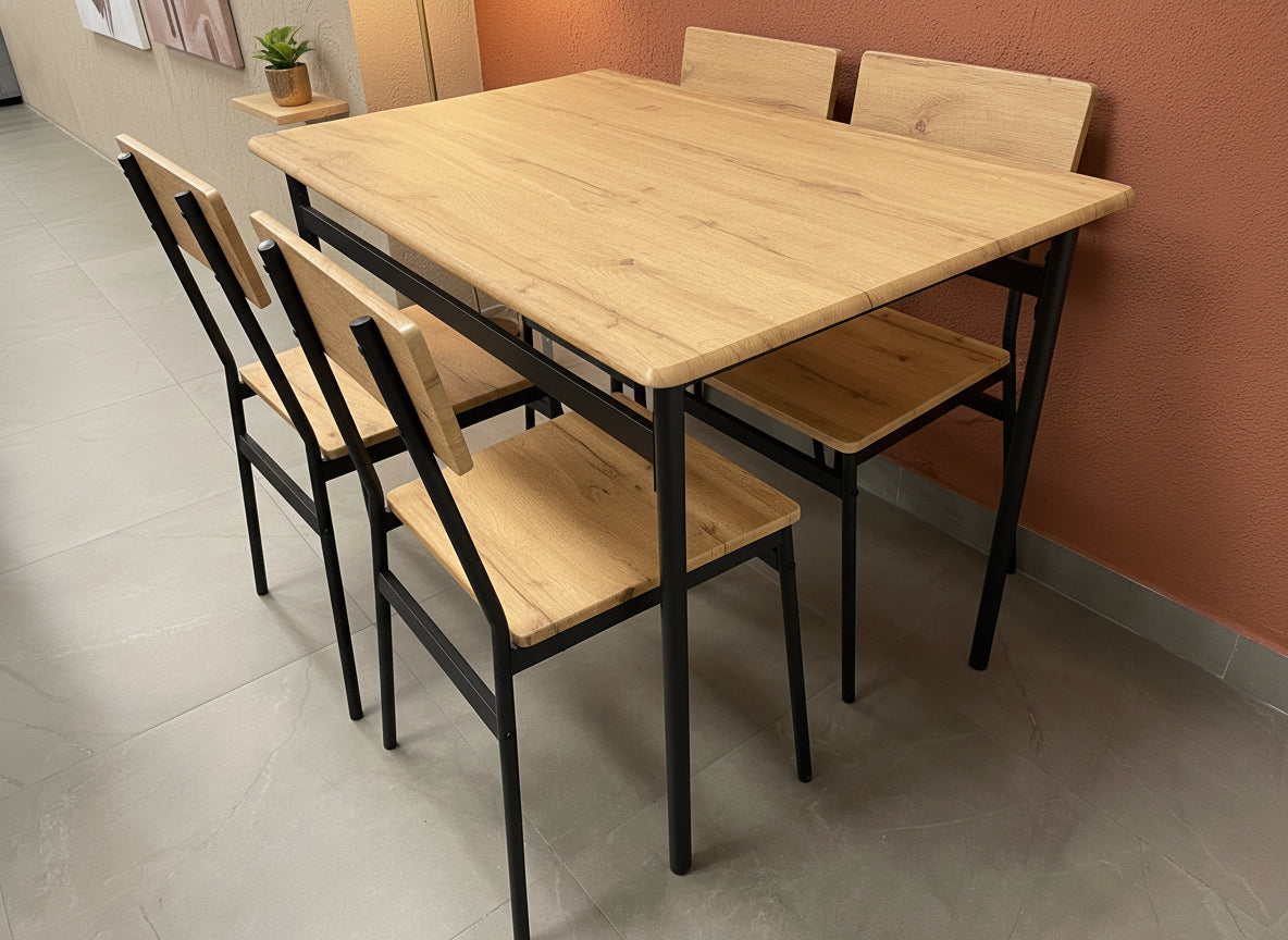 Mesa y sillas de comedor o cocina