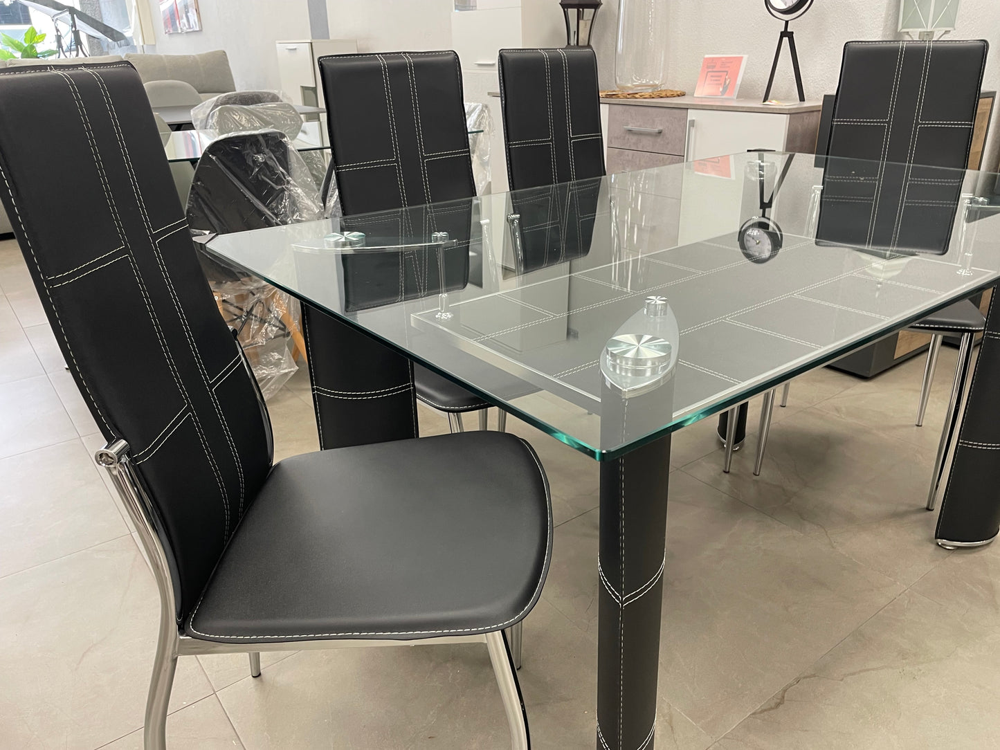 Mesa DT17 y 6 sillas