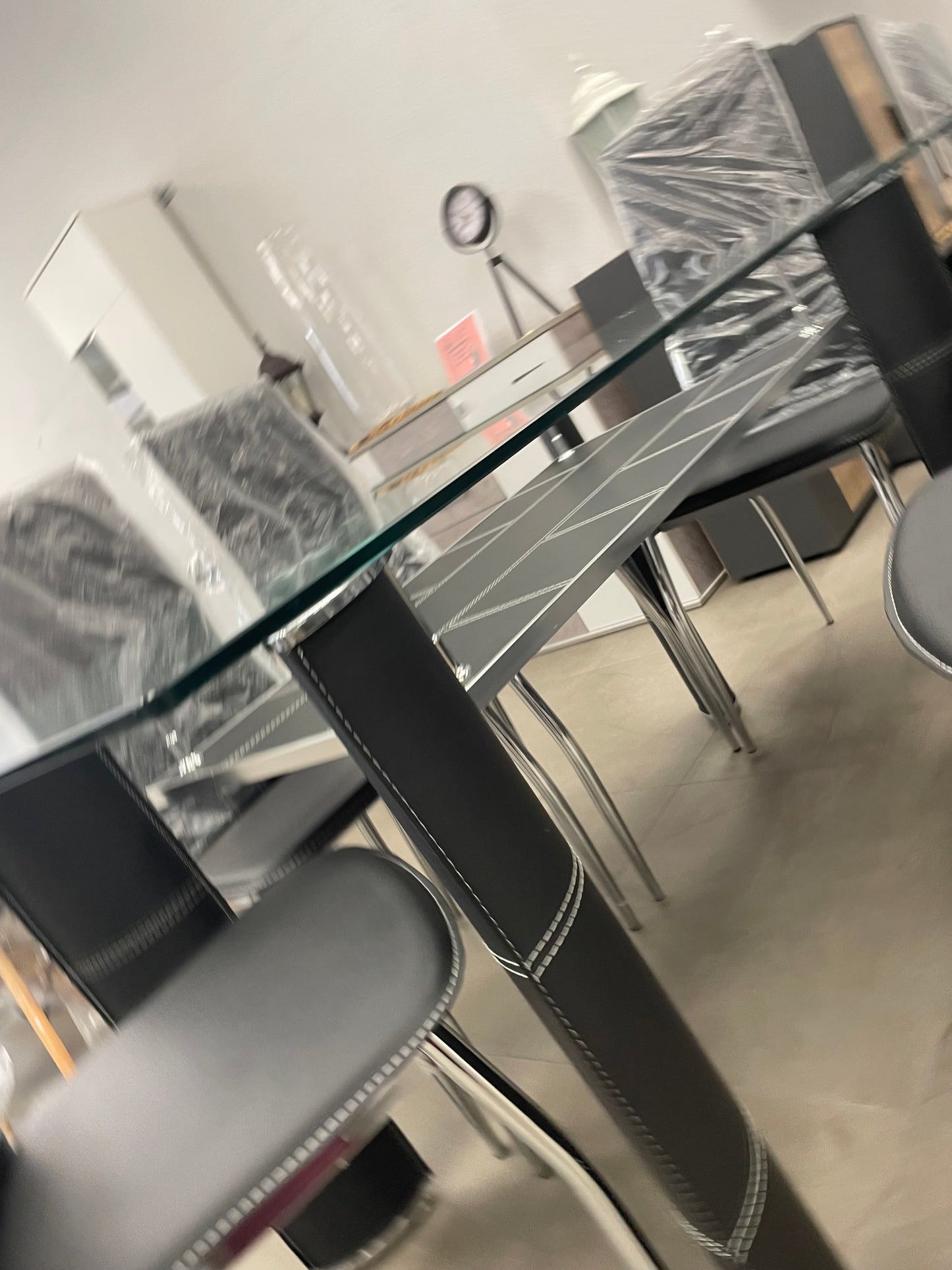 Mesa DT17 y 6 sillas