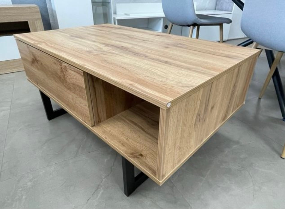 Mesa centro CT-8023
Madera y metal