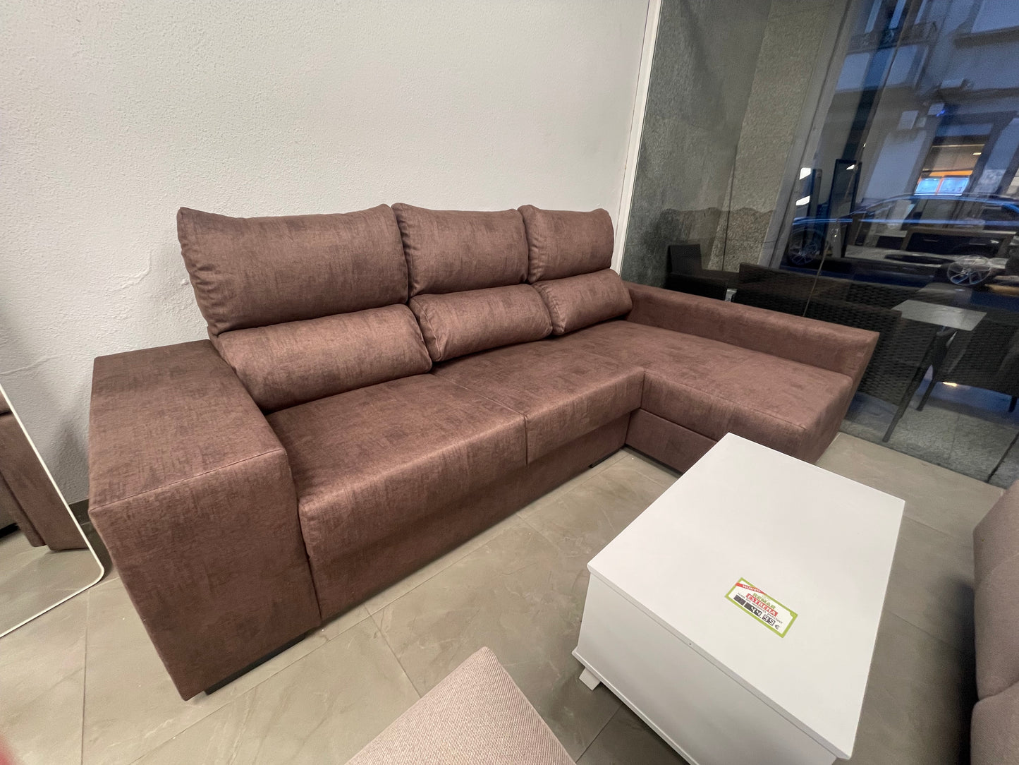 Sofá Setúbal con chaise longue a la derecha