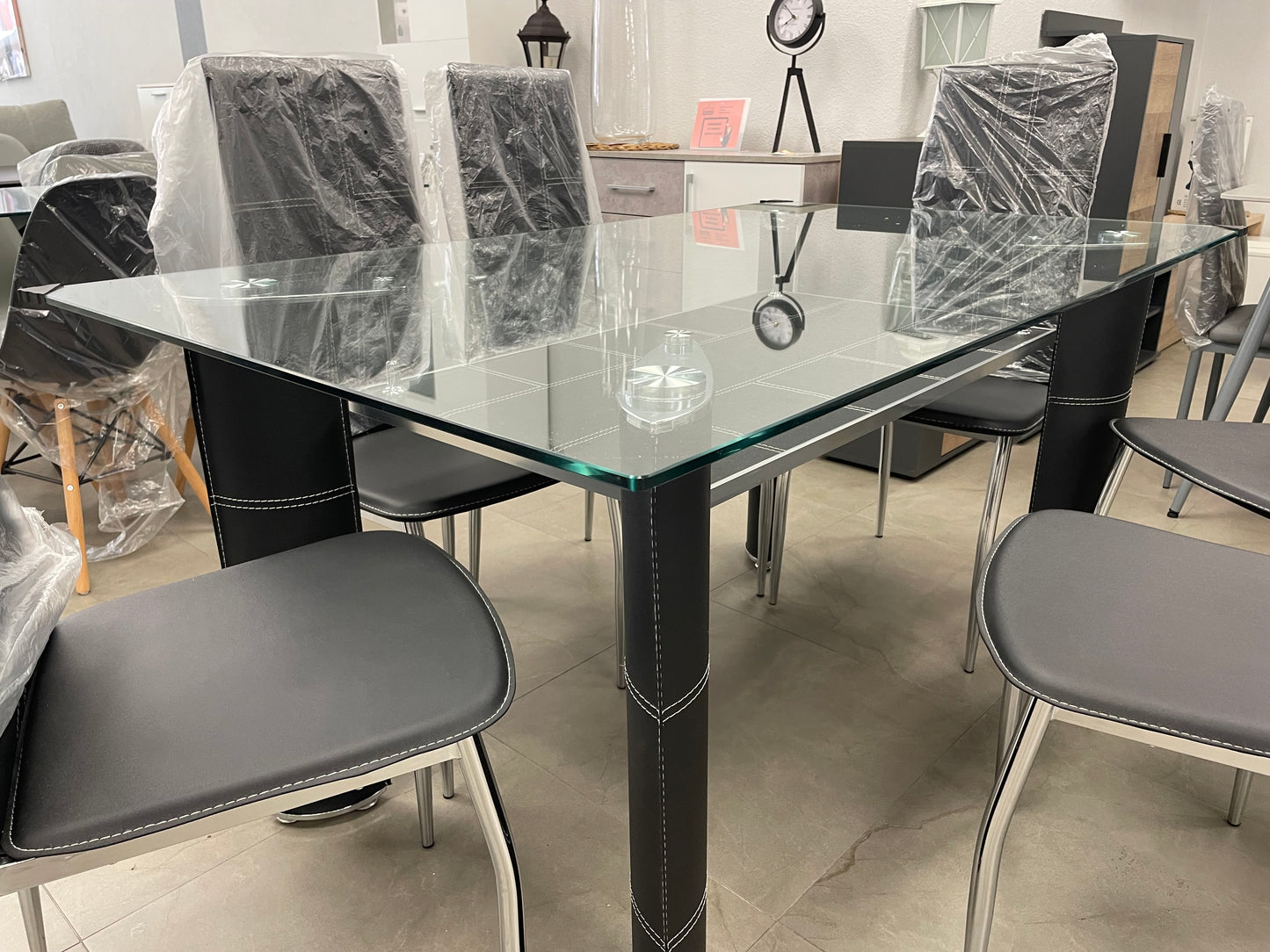 Mesa DT17 y 6 sillas